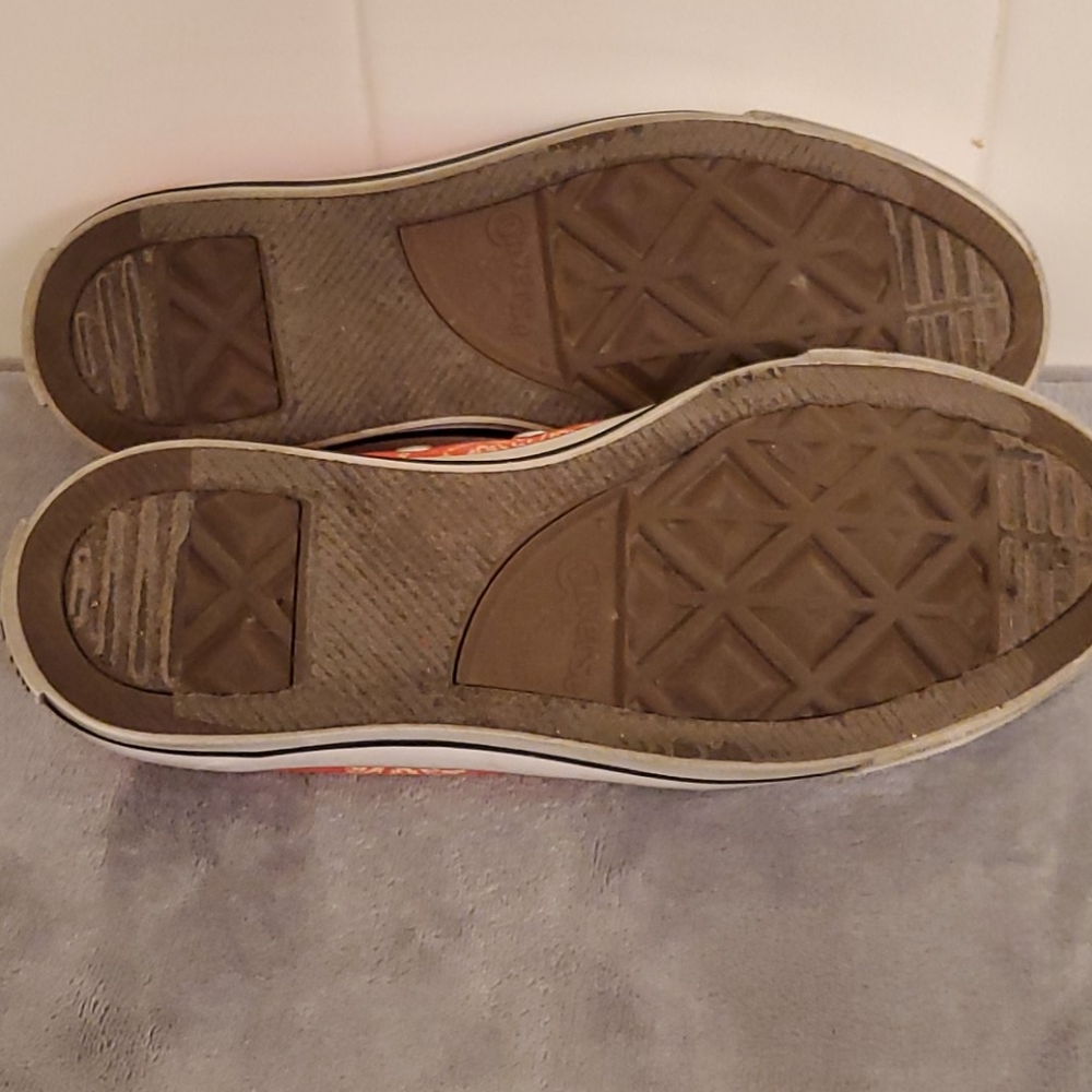 Patterned Converse Low Tops - image 5